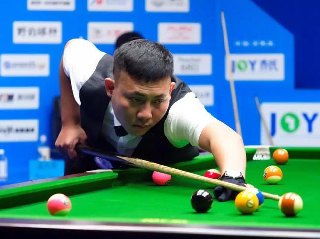 浦和红钻与 浦和红钻与