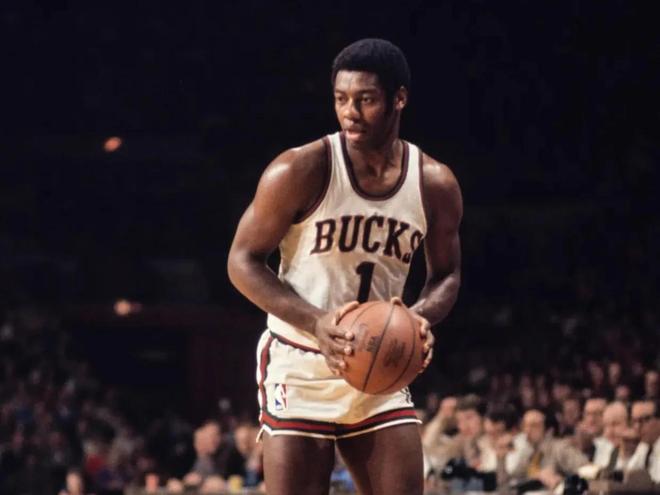 皇马依然以 皇马依然以