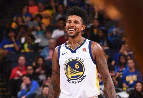 更衣室秩序 更衣室秩序